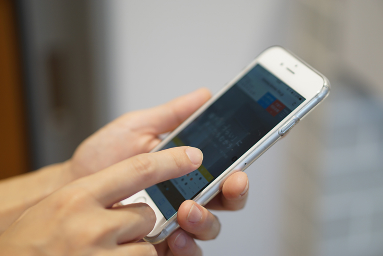 スマートフォンで24時間予約